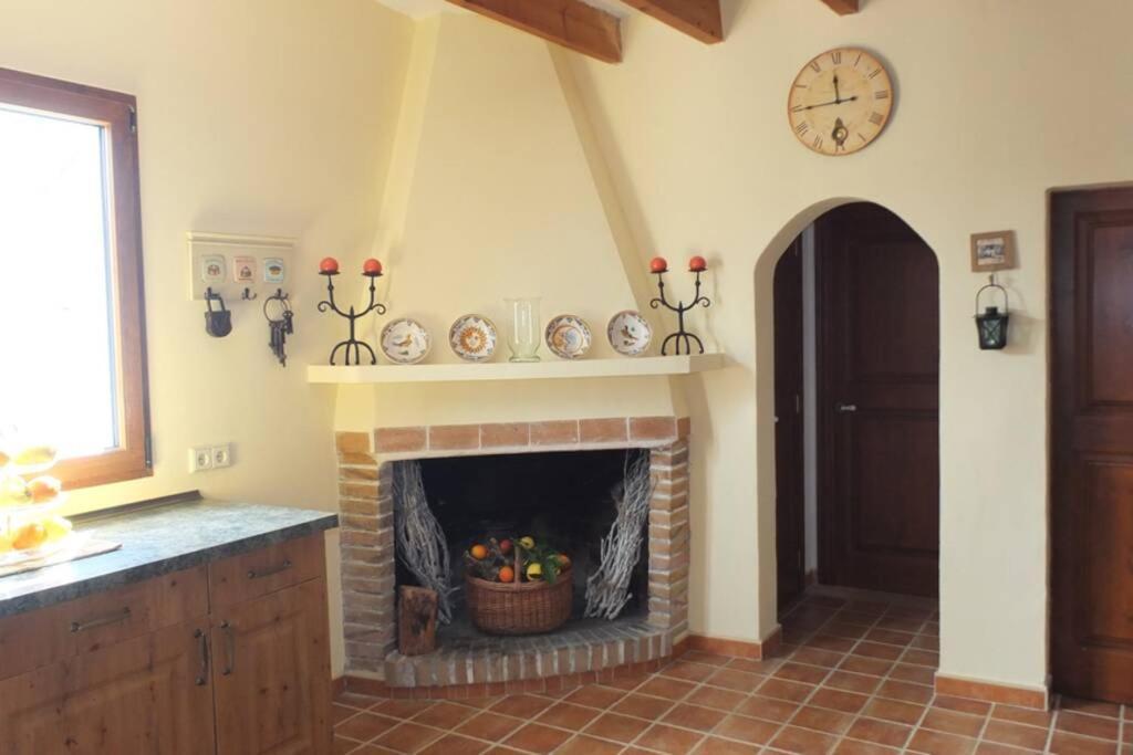 Villa Maria, Bonita Casa Con Jardin Y Piscina Privada En Andratx Exteriör bild